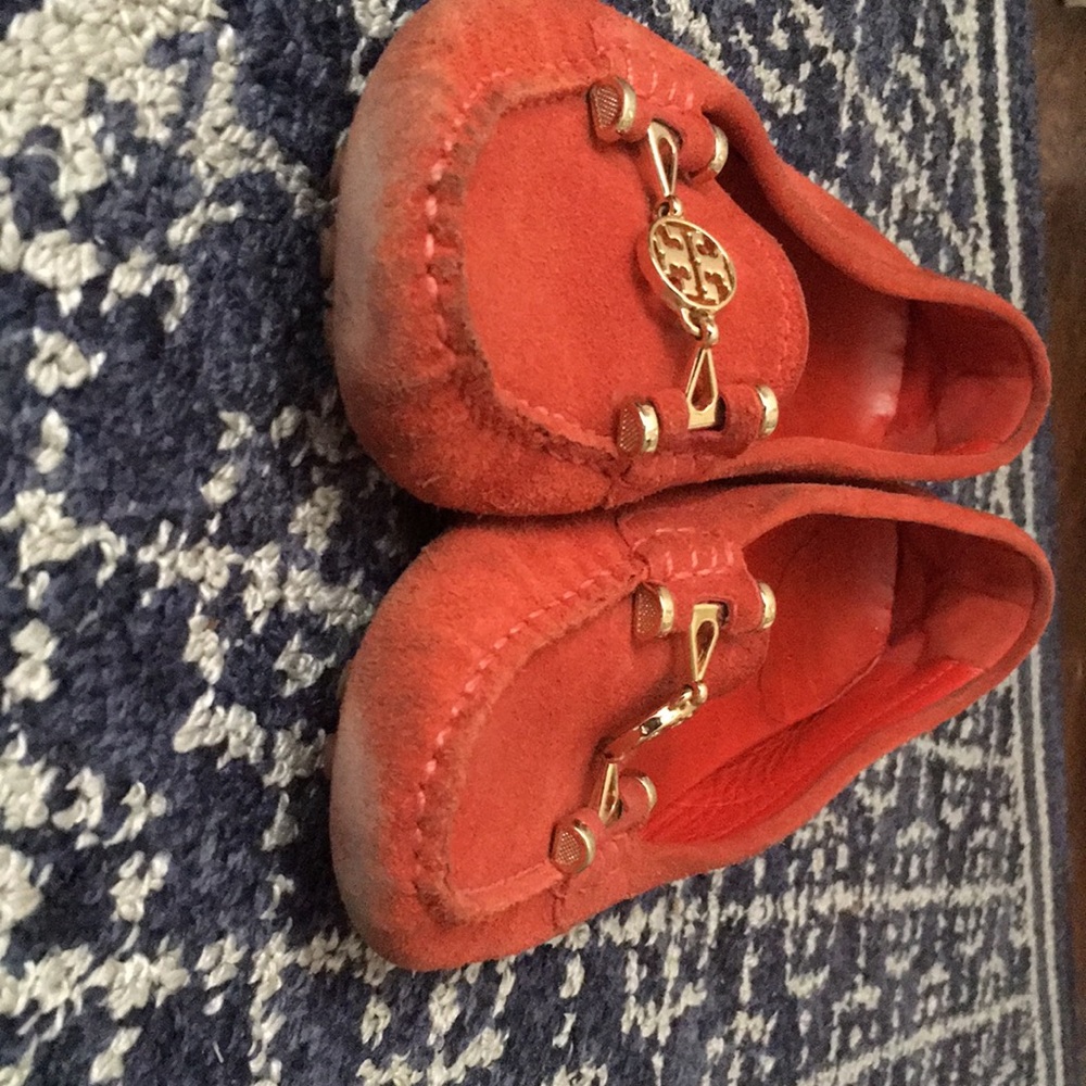 Orange suede TORY BURCH 7.5 drivers gold hardware - Picture 3 of 10